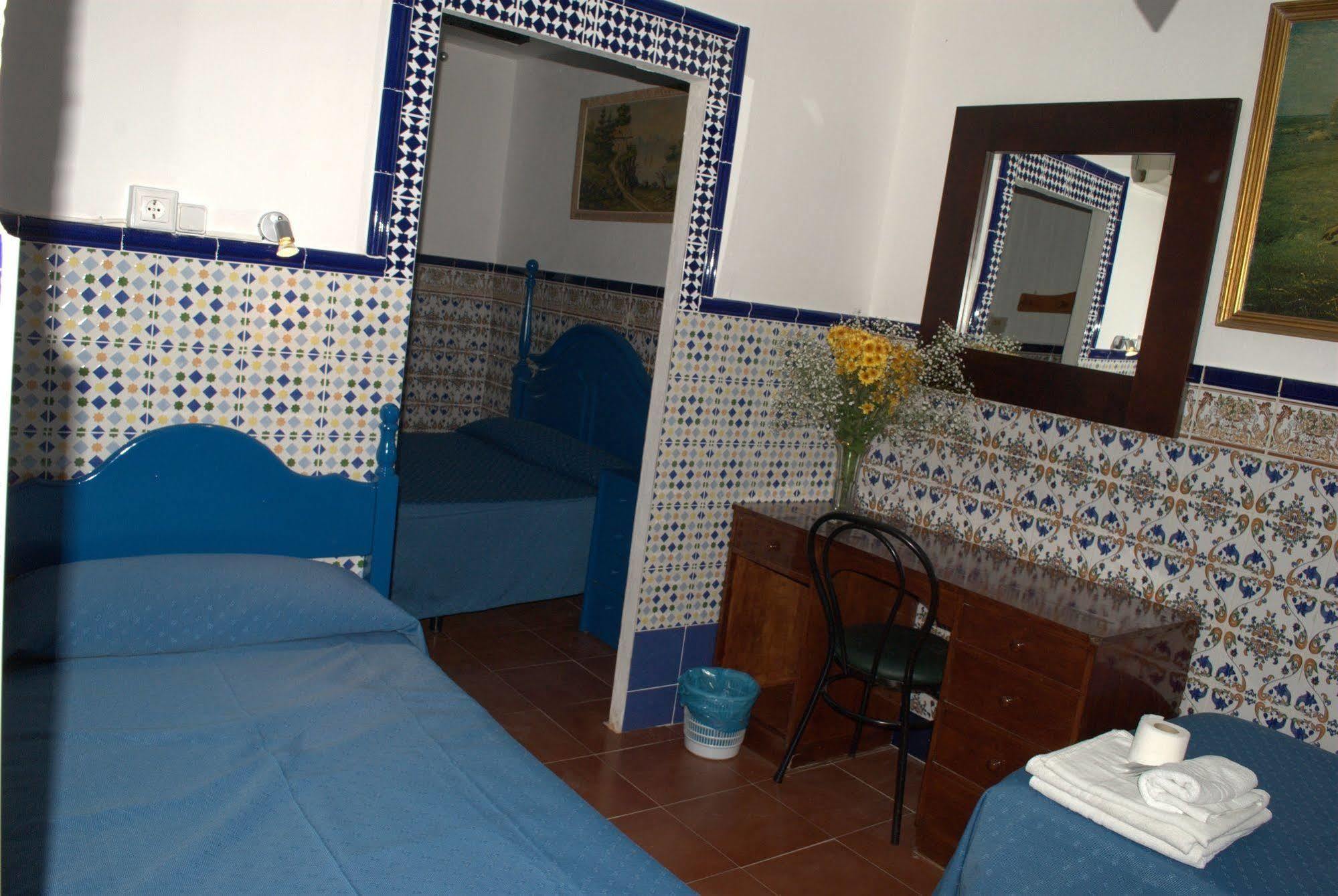 Pension Santa Maria La Blanca Seville Luaran gambar