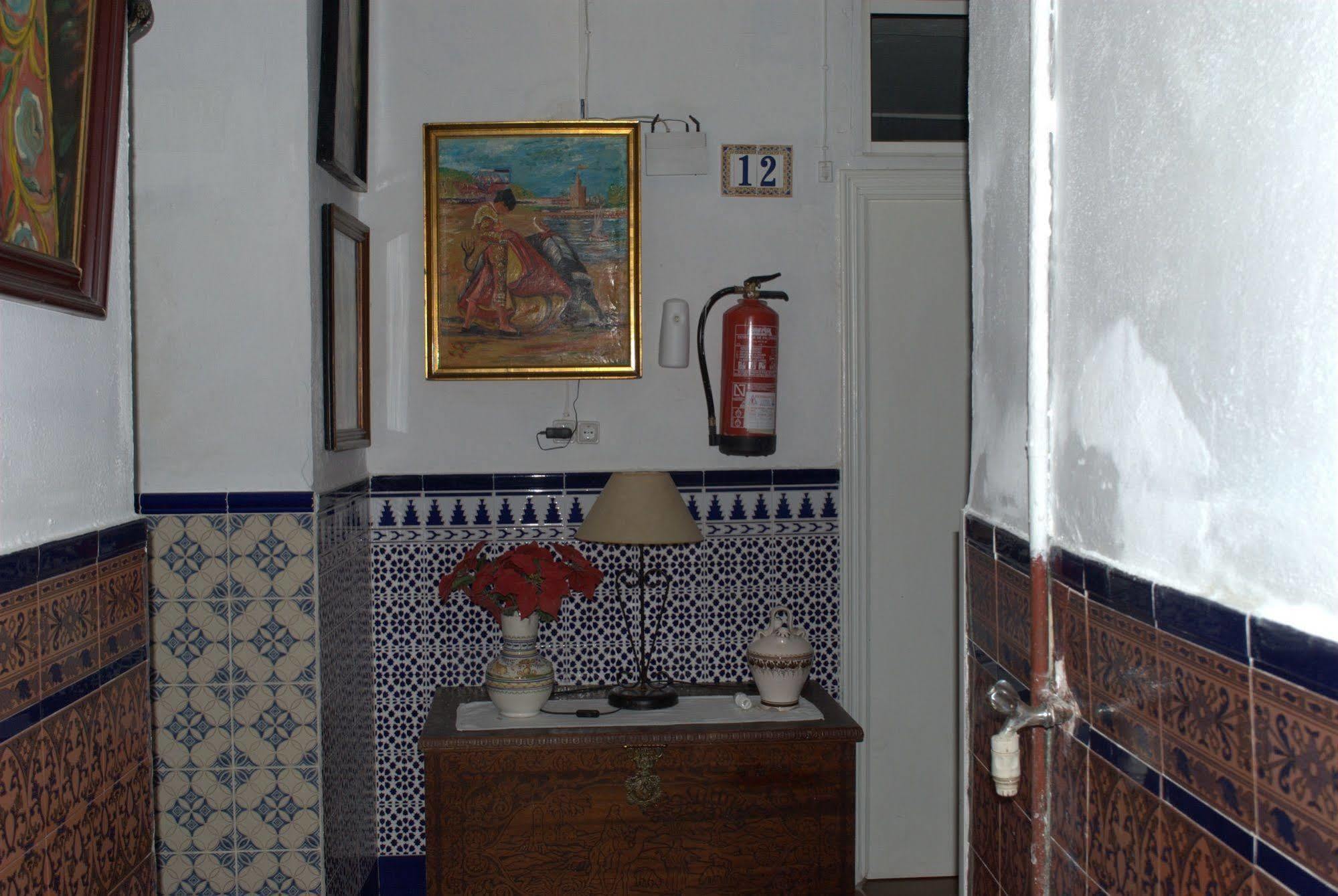 Pension Santa Maria La Blanca Seville Luaran gambar